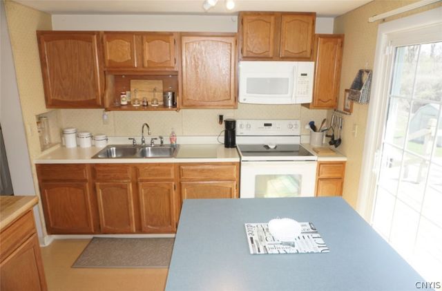 7436 Blumer Road, Clay, NY 13088