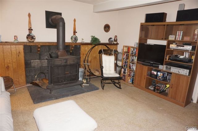 7436 Blumer Road, Clay, NY 13088