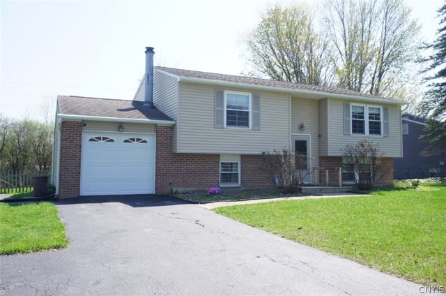 7436 Blumer Road, Clay, NY 13088