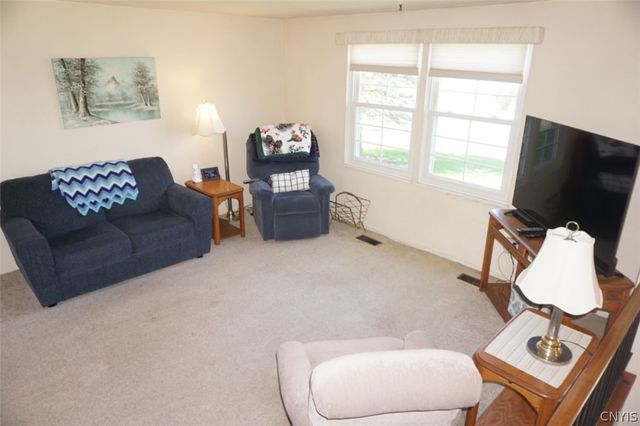 7436 Blumer Road, Clay, NY 13088