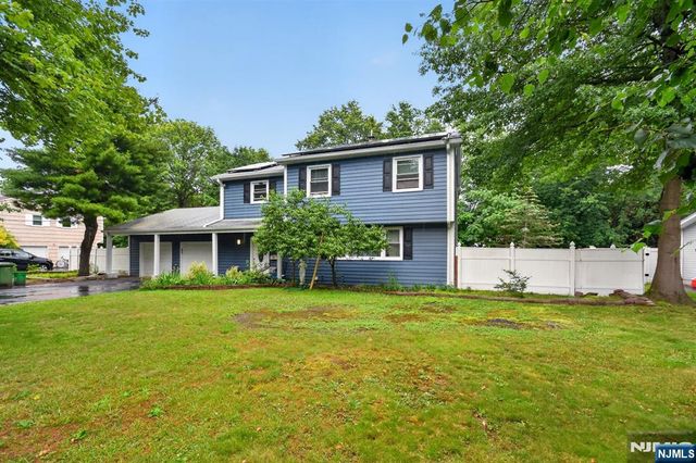 464 Tulane Court, Paramus, NJ 07652