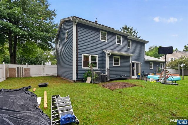 464 Tulane Court, Paramus, NJ 07652