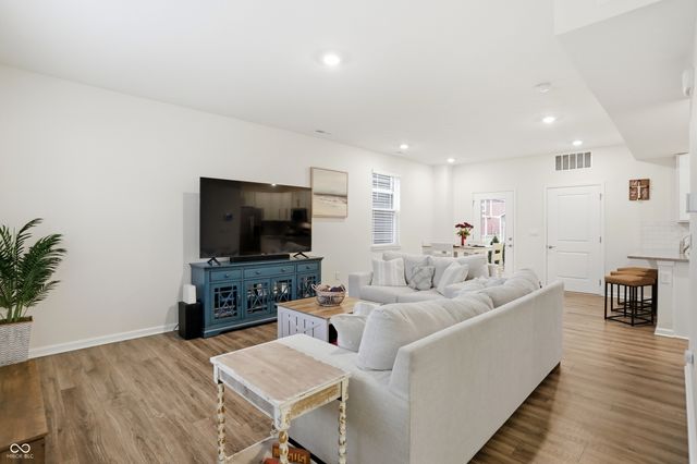 2689 Maricopa Boulevard, Whitestown, IN 46075