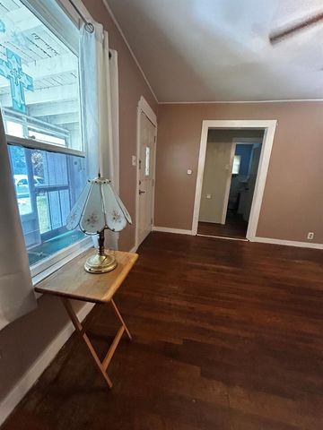 5702 Duval ST, Austin, TX 78752