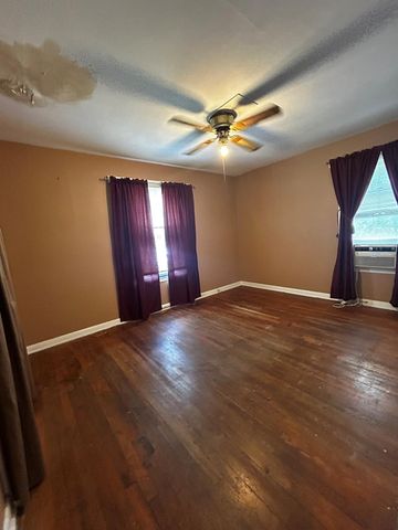 5702 Duval ST, Austin, TX 78752