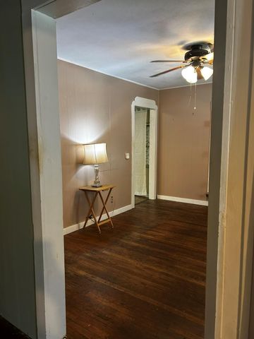 5702 Duval ST, Austin, TX 78752