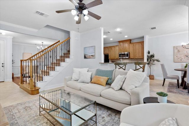 15317 Origins LN 203, Austin, TX 78734