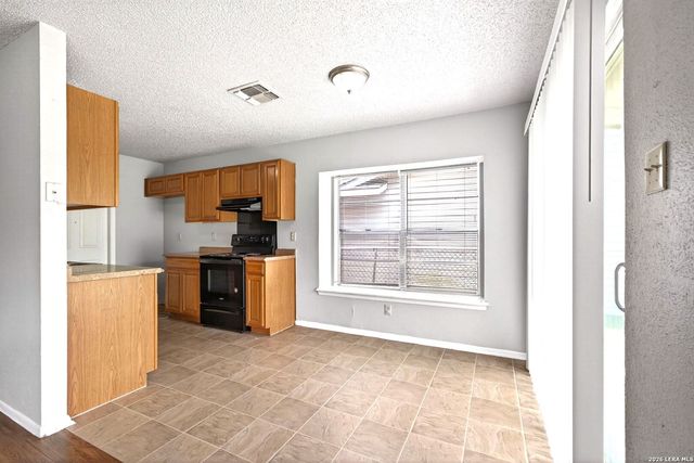 5726 TIMBER BND, San Antonio, TX 78238