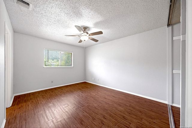5726 TIMBER BND, San Antonio, TX 78238