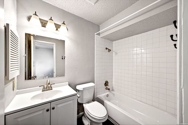 5726 TIMBER BND, San Antonio, TX 78238