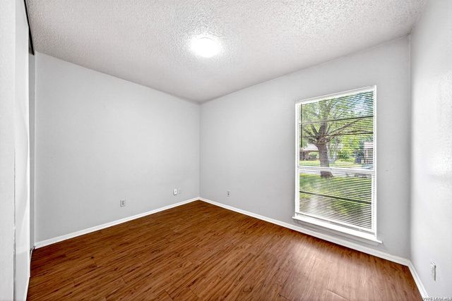 5726 TIMBER BND, San Antonio, TX 78238