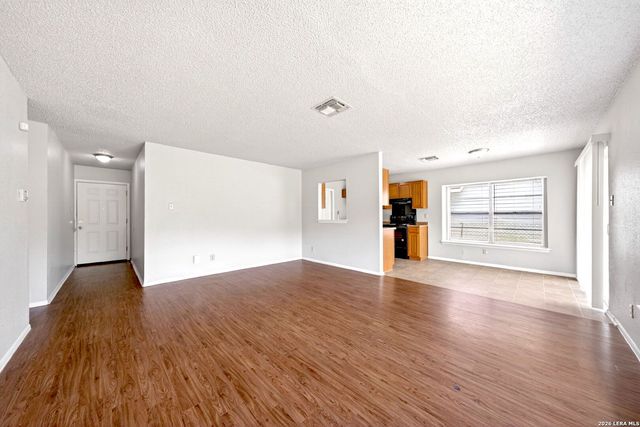 5726 TIMBER BND, San Antonio, TX 78238