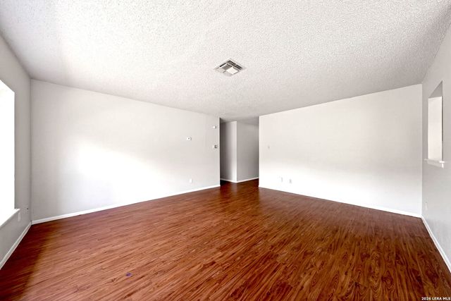 5726 TIMBER BND, San Antonio, TX 78238