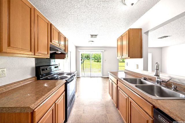 5726 TIMBER BND, San Antonio, TX 78238