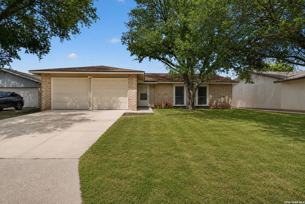 5726 TIMBER BND, San Antonio, TX 78238