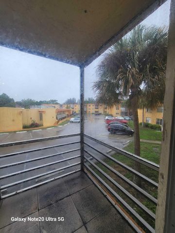 4324 NW 9th Avenue 7-2g, Deerfield Beach, FL 33064