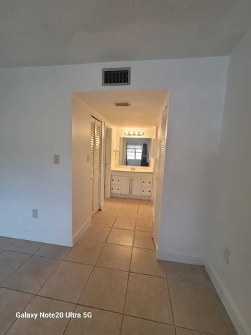 4324 NW 9th Avenue 7-2g, Deerfield Beach, FL 33064