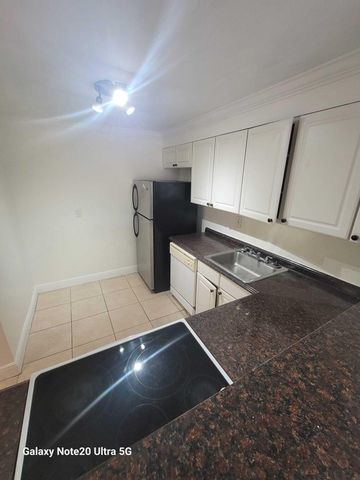 4324 NW 9th Avenue 7-2g, Deerfield Beach, FL 33064