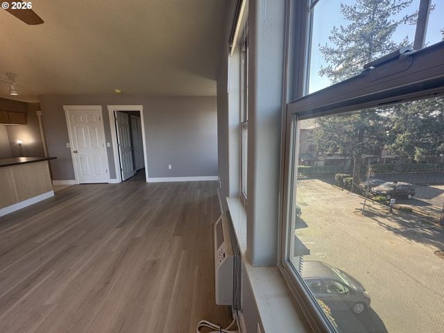 737 Ne 99TH Ave 24, Portland, OR 97220