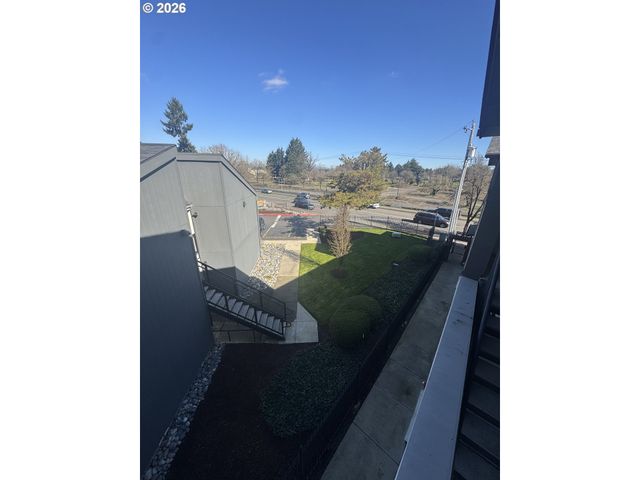737 Ne 99TH Ave 24, Portland, OR 97220