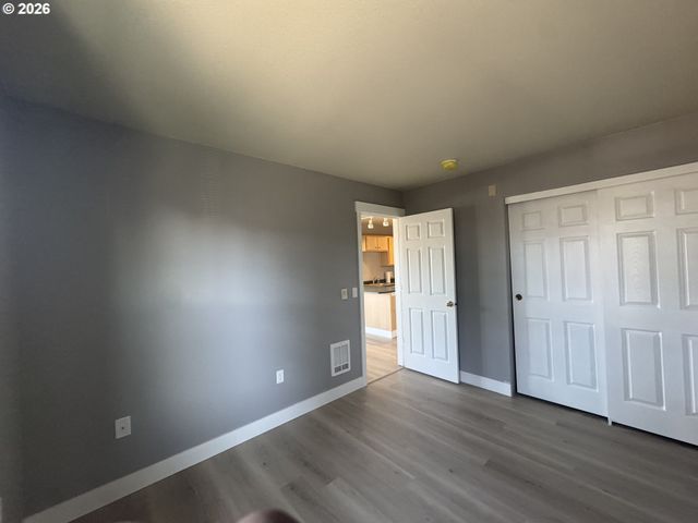 737 Ne 99TH Ave 24, Portland, OR 97220