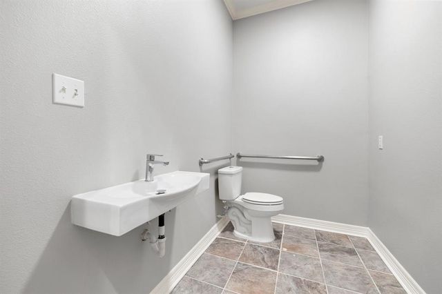 12832 Willow Centre Drive E and F, Houston, TX 77066