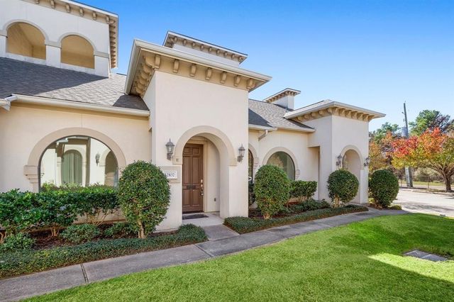 12832 Willow Centre Drive E and F, Houston, TX 77066
