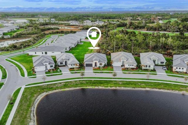 2293 SE Canopy Cove Lane, Port St. Lucie, Port St Lucie, FL 34984