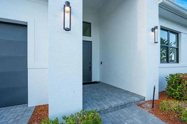 2293 SE Canopy Cove Lane, Port St. Lucie, Port St Lucie, FL 34984