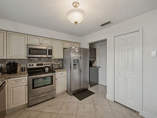 4759 Storkwood Terrace, Boynton Beach, FL 33436