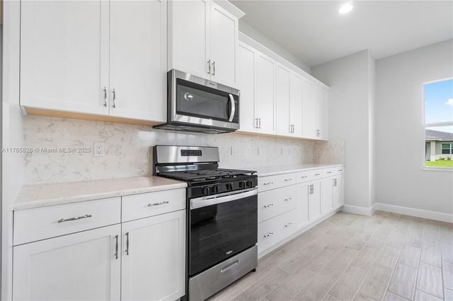 5488 Liberty Ln, Westlake, FL 33470