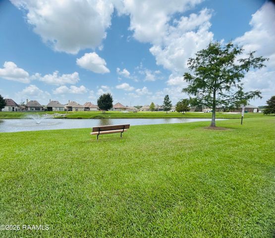 104 Meadowhollow Drive, Youngsville, LA 70592