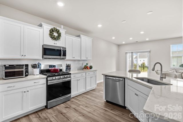 206 Abersham Drive, Mooresville, NC 28115