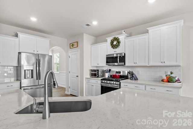 206 Abersham Drive, Mooresville, NC 28115