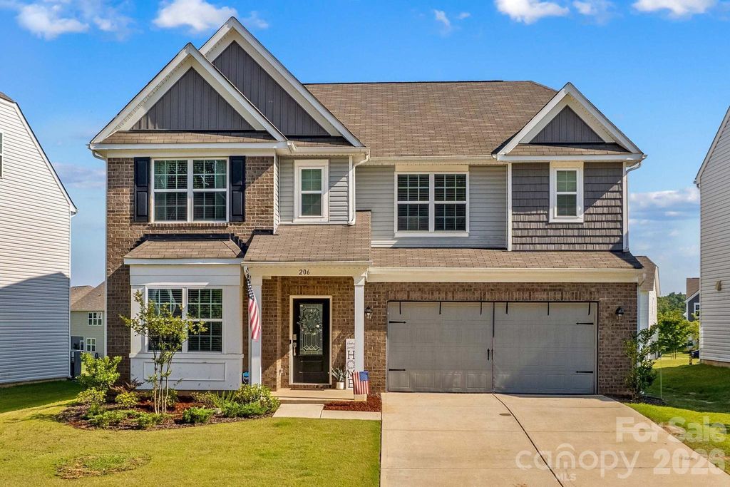 206 Abersham Drive, Mooresville, NC 28115
