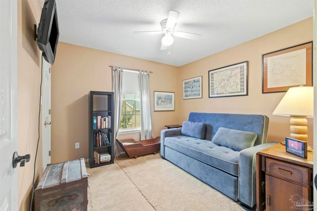 38 Faison St, Pensacola, FL 32505