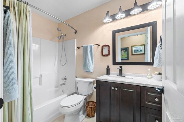 38 Faison St, Pensacola, FL 32505