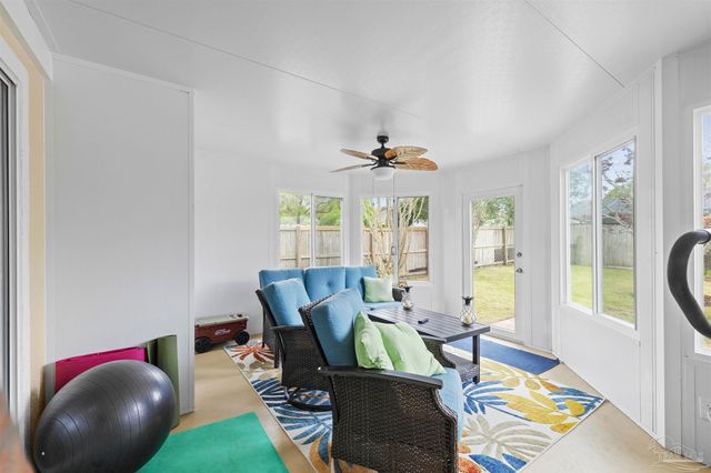 38 Faison St, Pensacola, FL 32505