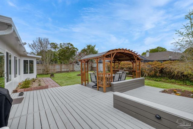 38 Faison St, Pensacola, FL 32505