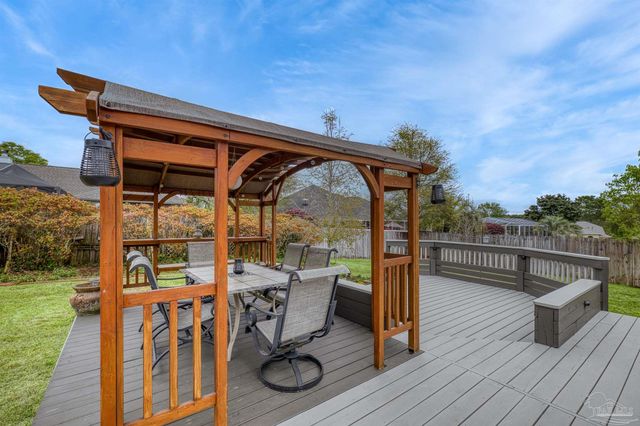 38 Faison St, Pensacola, FL 32505