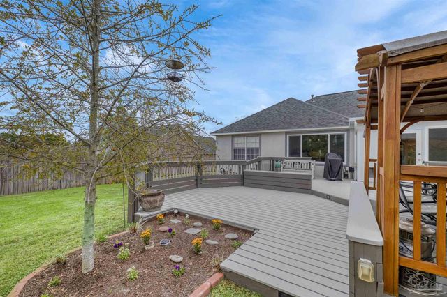 38 Faison St, Pensacola, FL 32505