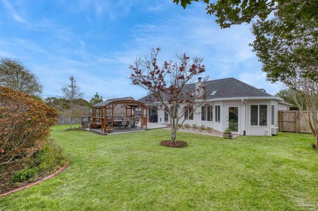 38 Faison St, Pensacola, FL 32505