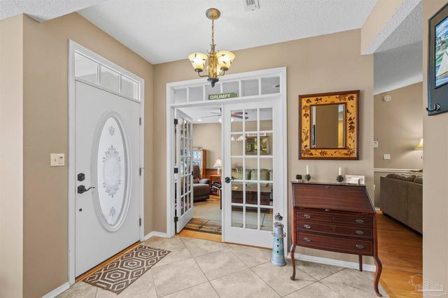 38 Faison St, Pensacola, FL 32505