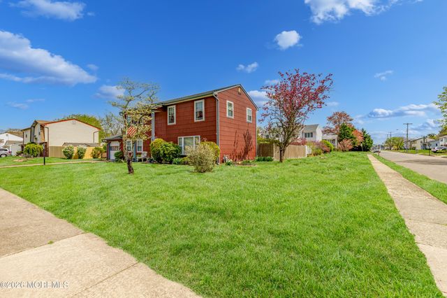 785 Pine Shore Road, Toms River, NJ 08753