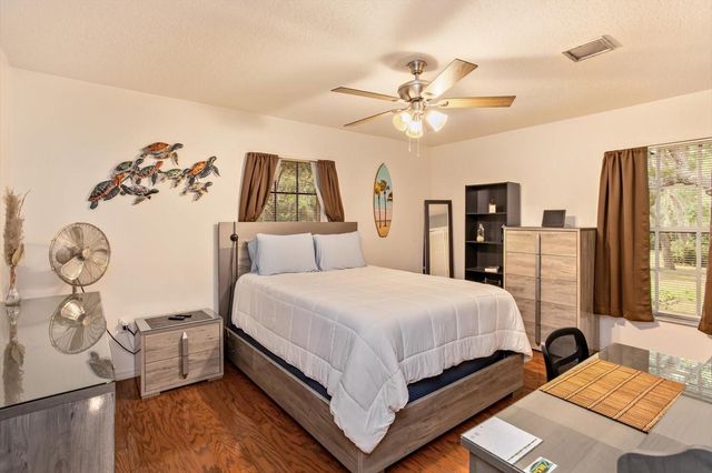 17249 HOLLY COURT, Umatilla, FL 32784