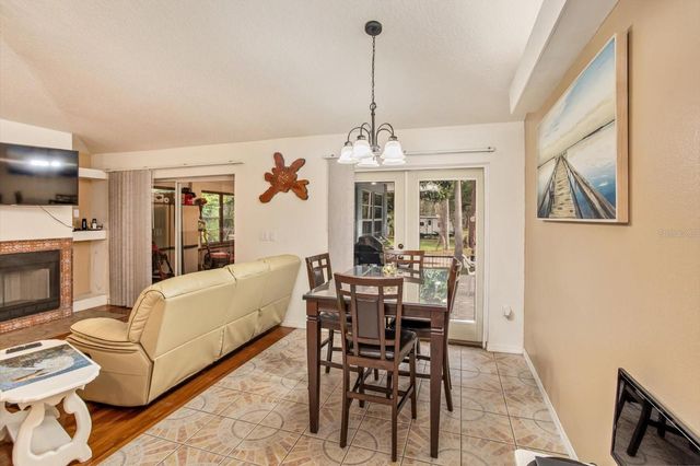 17249 HOLLY COURT, Umatilla, FL 32784