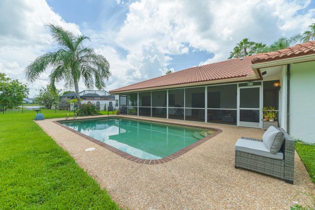 8501 NW 80 Street, Tamarac, FL 33321