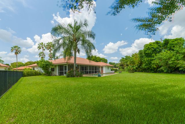8501 NW 80 Street, Tamarac, FL 33321