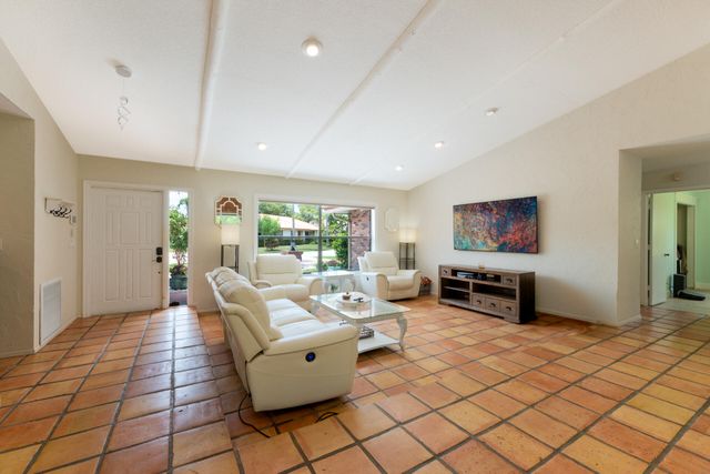 8501 NW 80 Street, Tamarac, FL 33321