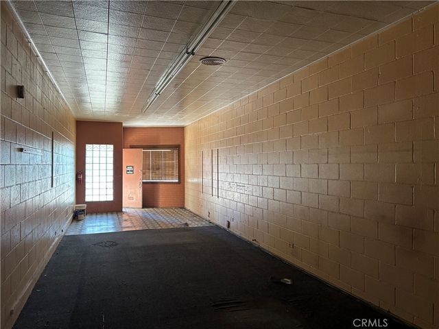 8414 Crenshaw, Inglewood, CA 90305